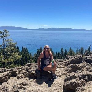 Meet your Posher, Patricia